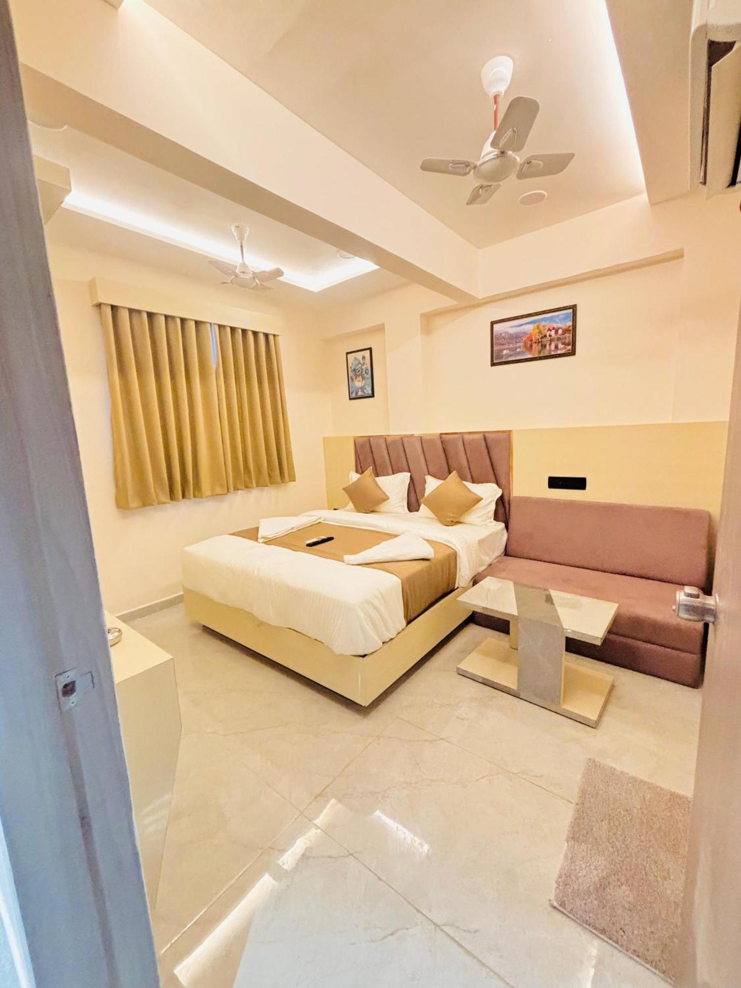 Hotel Hill Top Ahmedabad Extérieur photo
