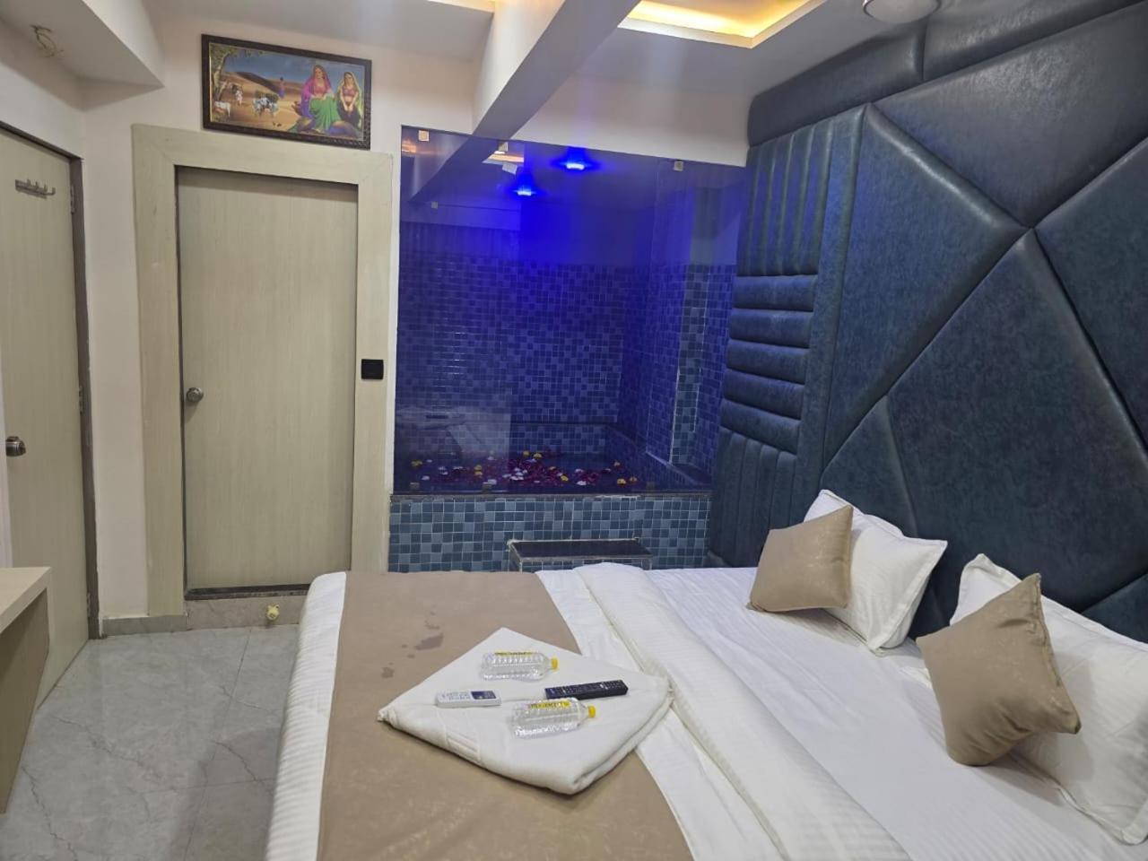 Hotel Hill Top Ahmedabad Extérieur photo