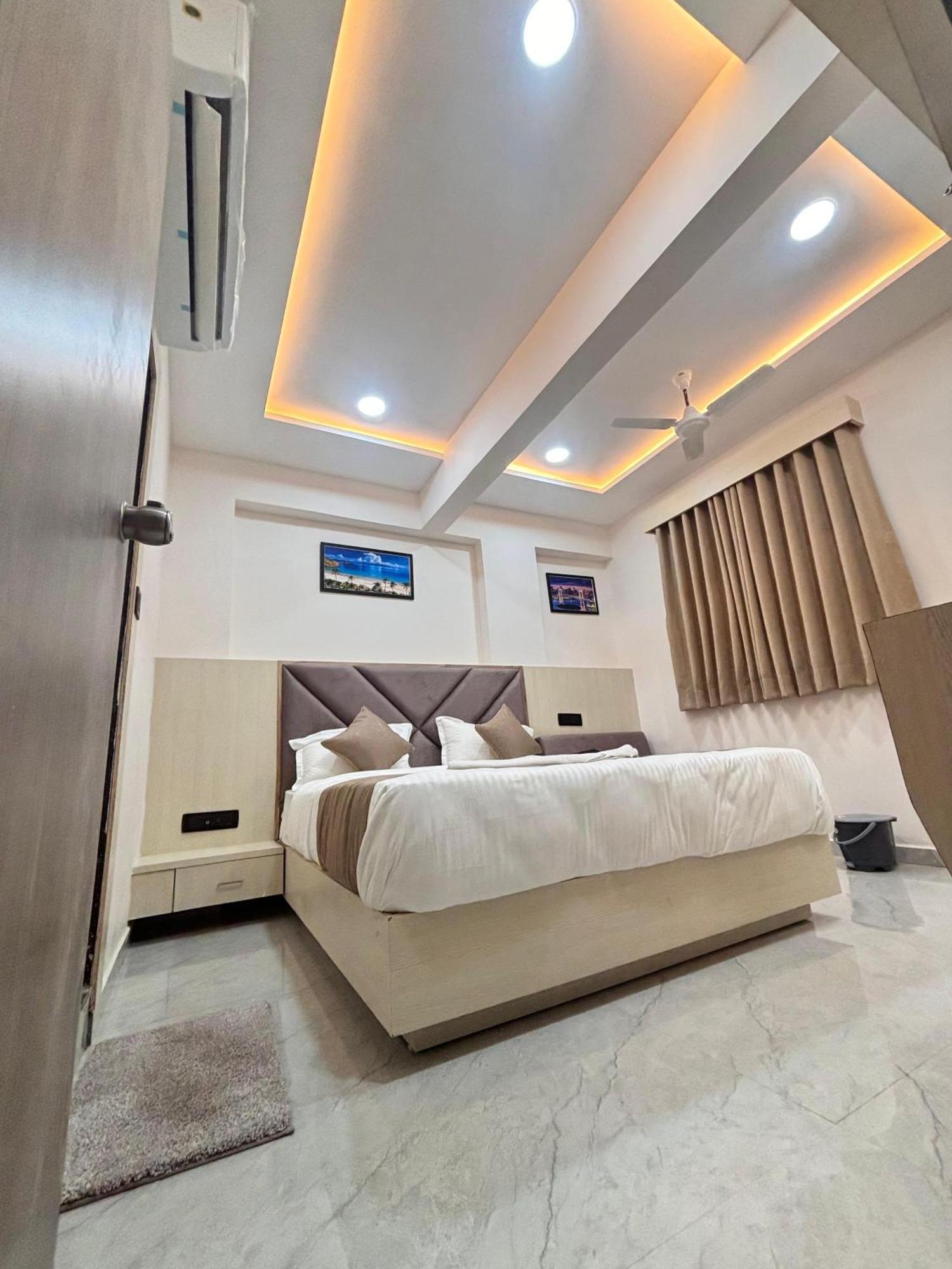 Hotel Hill Top Ahmedabad Extérieur photo